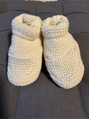 Gap Baby Brannan Knit Booties, size 0-3